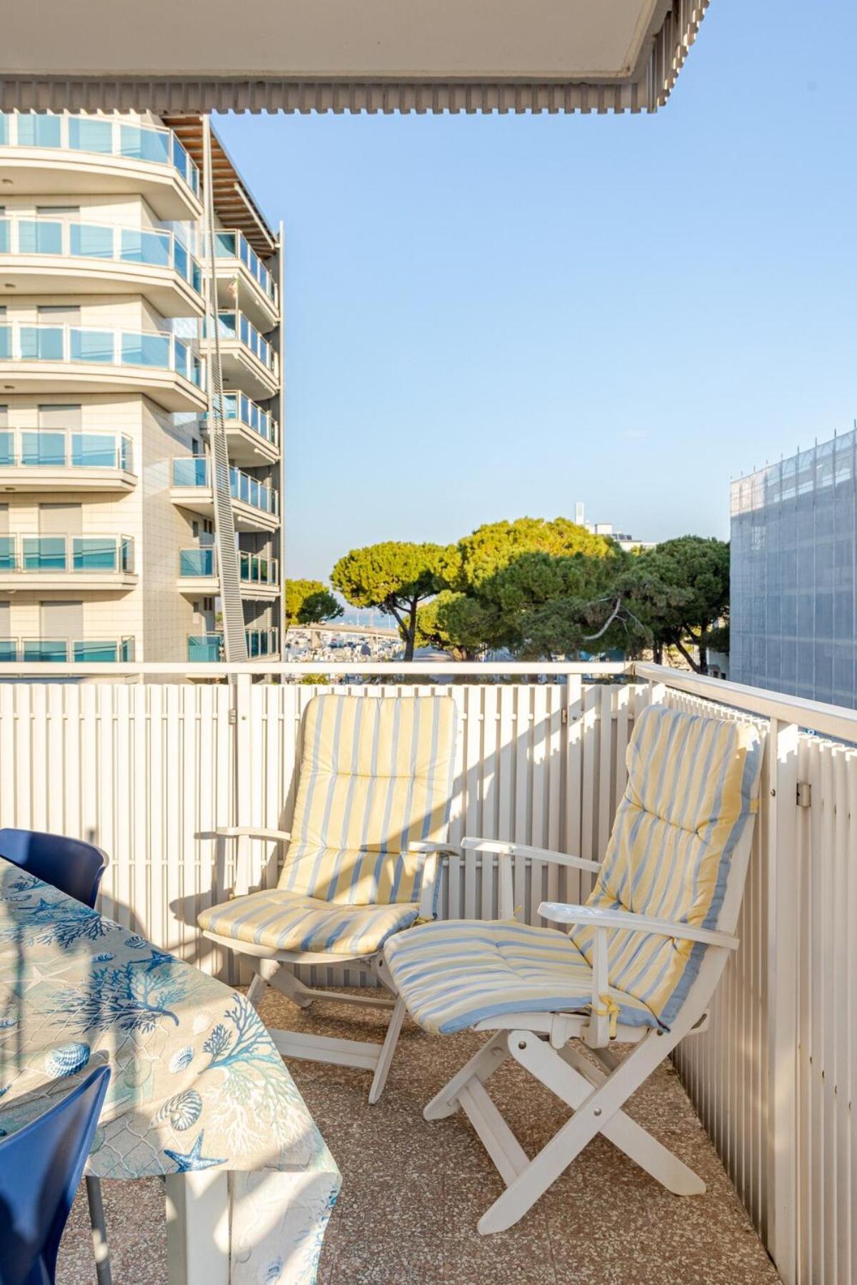 Centrale A 100 Metri Dal Mare Lignano Sabbiadoro Exterior foto
